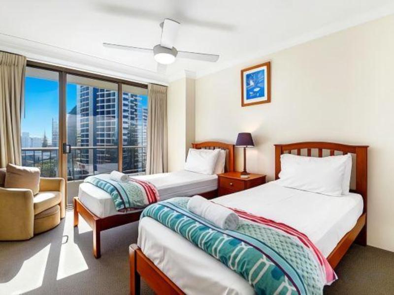 Surfers Century Oceanside Hotel image