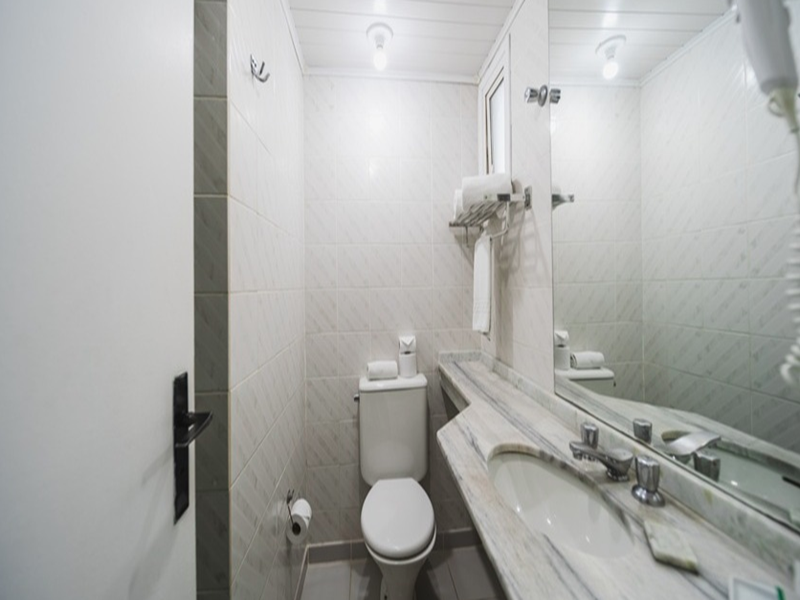 Nacional Inn Curitiba Torres image