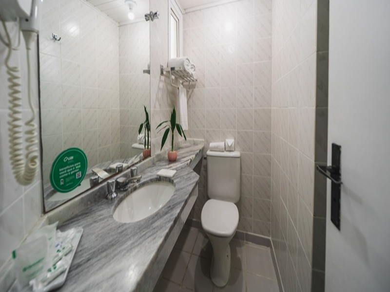 Nacional Inn Curitiba Torres image
