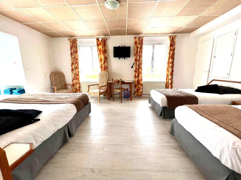 Brit Hotel Les Camelias image