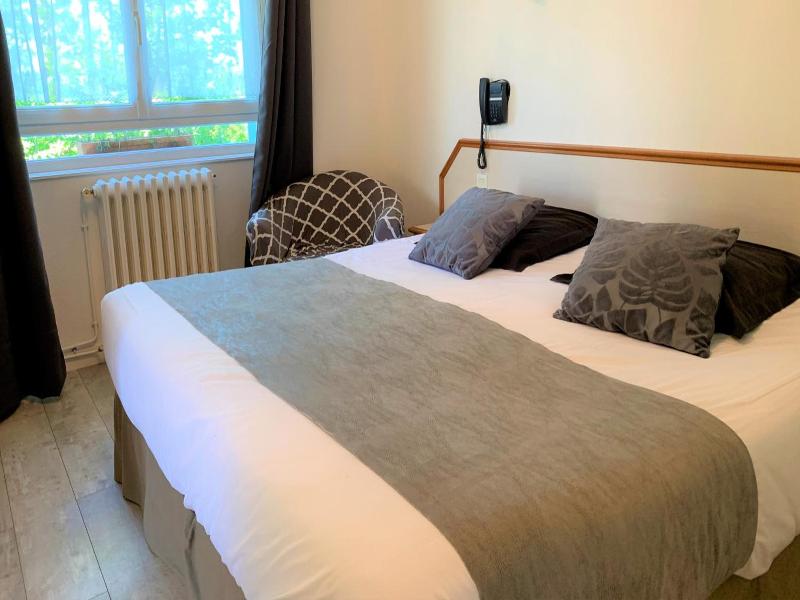 Brit Hotel Les Camelias image