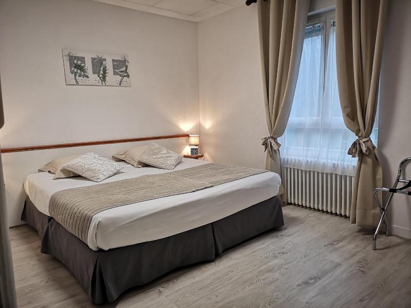 Brit Hotel Les Camelias image