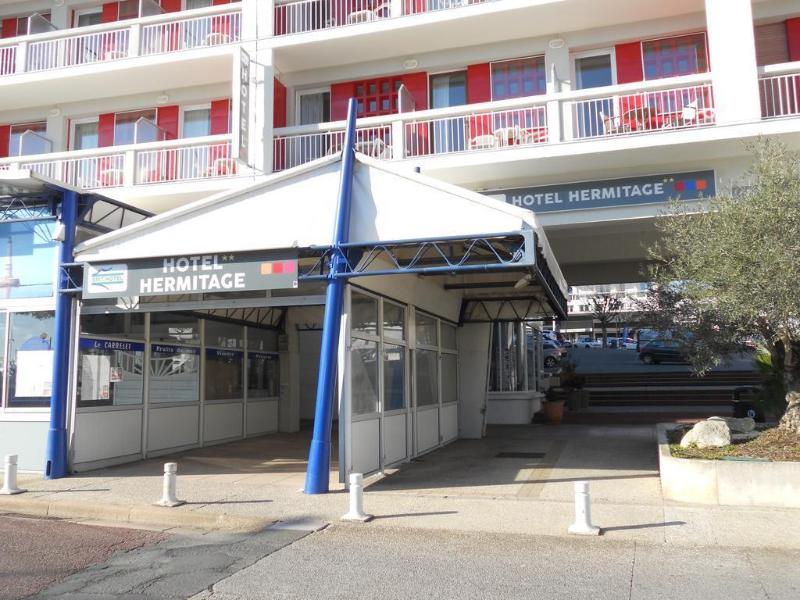 Brit Hotel Hermitage image
