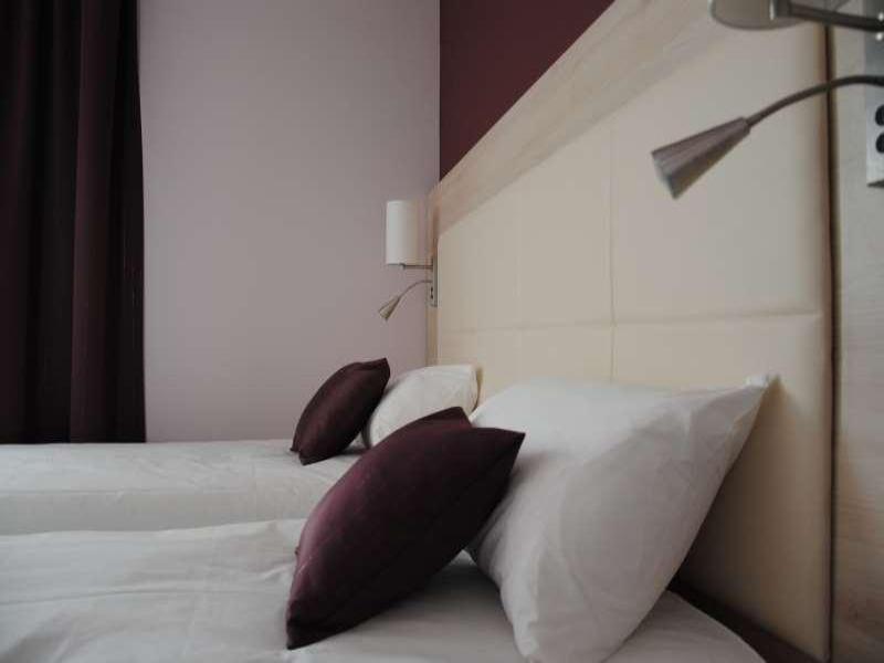 Brit Hotel Vendee Mer image