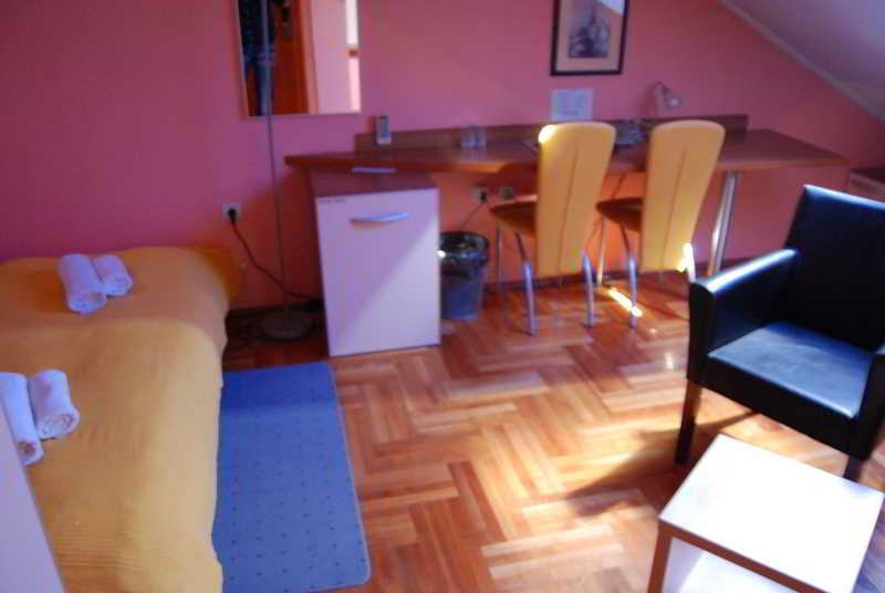 Car Royal apartmans-rooms image