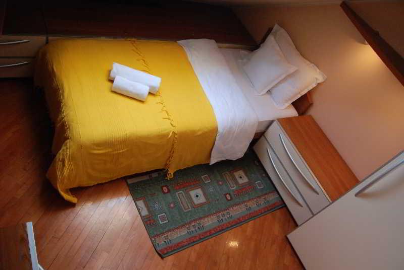 Car Royal apartmans-rooms image