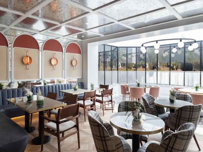 The Alest Hotel image