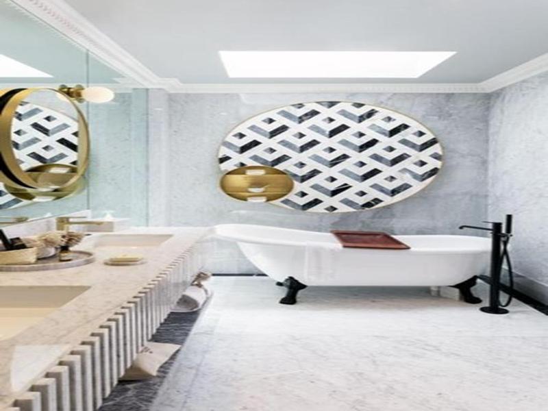 The Alest Hotel image