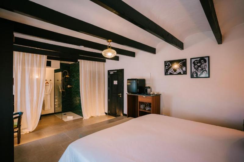 SON MOLI COUNTRY HOUSE image