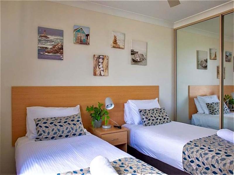 Montana Palms Holiday Apartments image