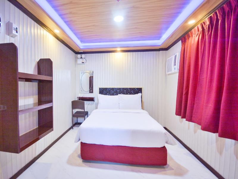 Diamond Water Edge Resort Boracay image