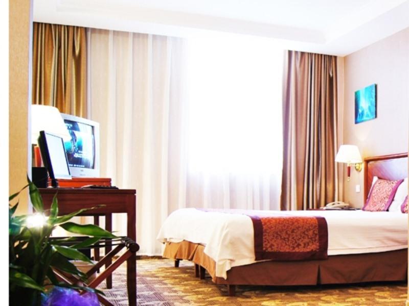 Bed room