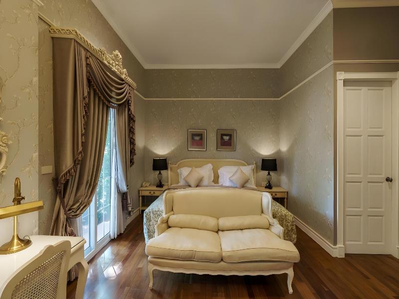 Rancho Charnvee Resort And Country Club image