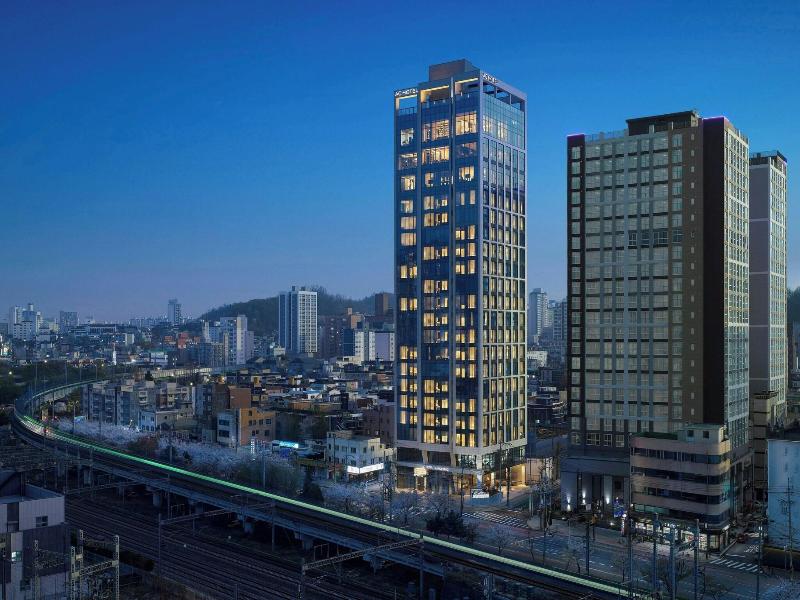 AC Hotel by Marriott Seoul Geumjeong image