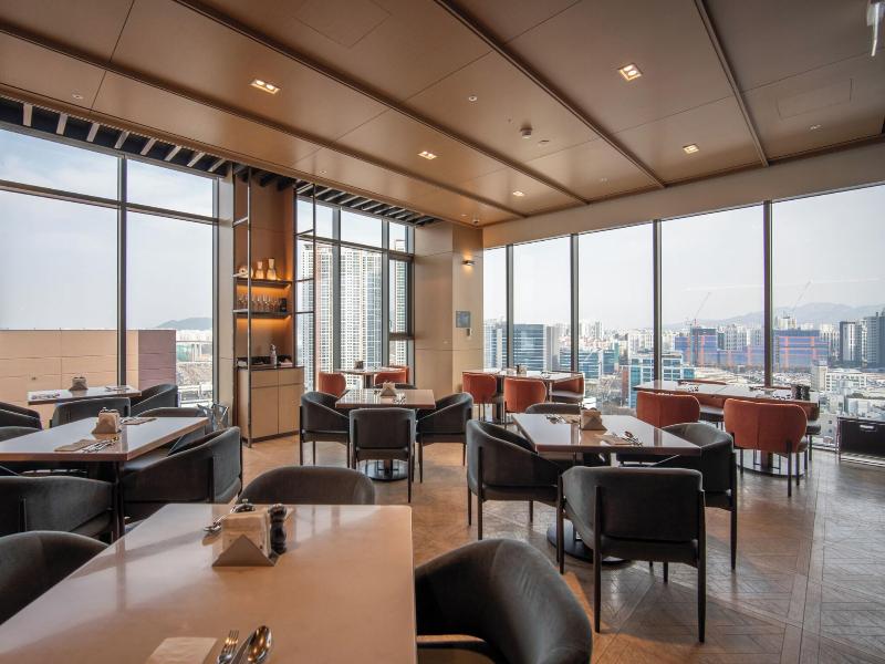 AC Hotel by Marriott Seoul Geumjeong image