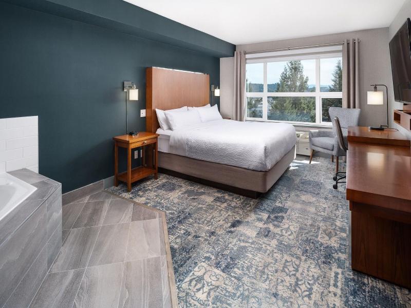 Four Points by Sheraton Victoria Gateway image