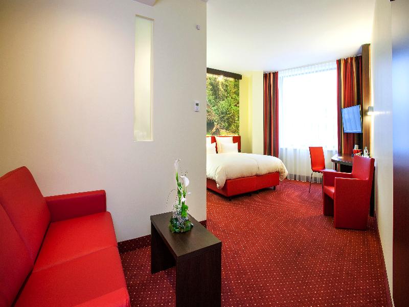 PLAZA Premium Berlin Kurfürstendamm image