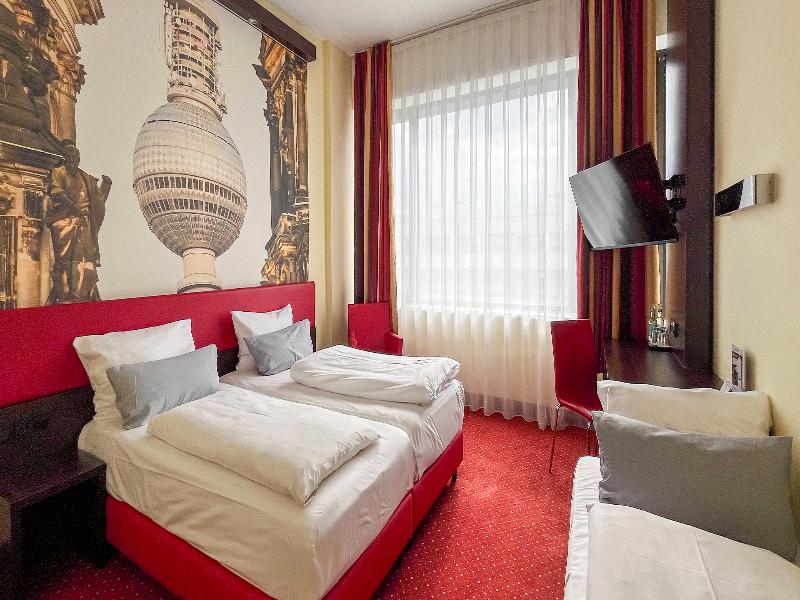 PLAZA Premium Berlin Kurfürstendamm image