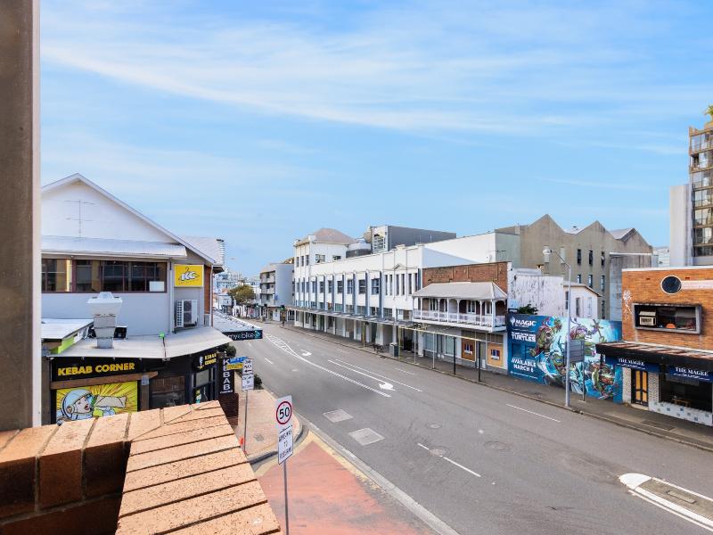 Central Brunswick Apartment Hotel image