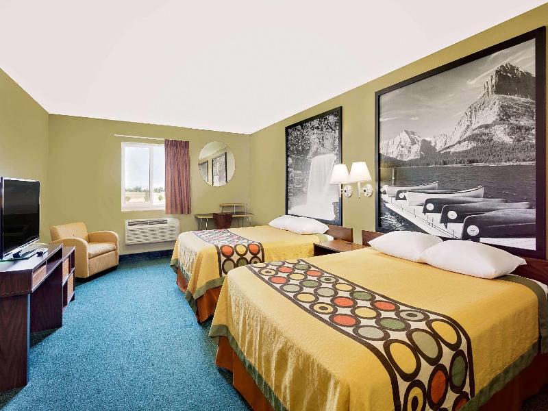 Super 8 by Wyndham Belgrade/Bozeman Airport image