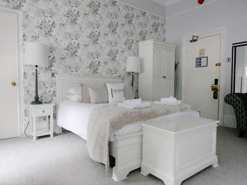 Court Colman Manor image
