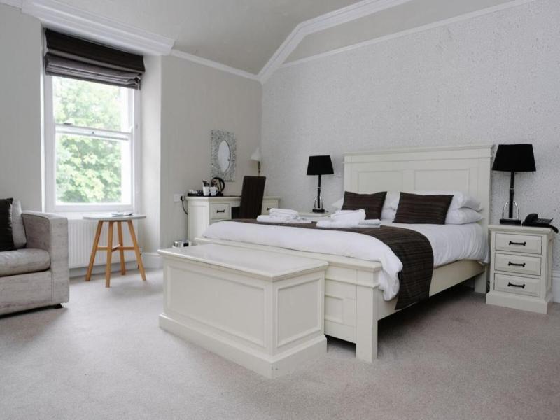 Court Colman Manor image