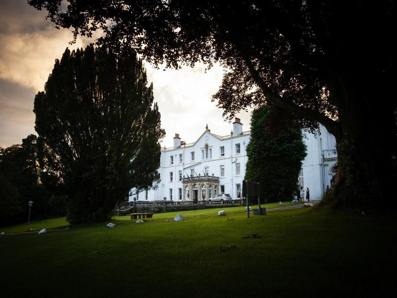 Court Colman Manor image