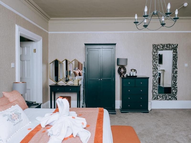 Court Colman Manor image