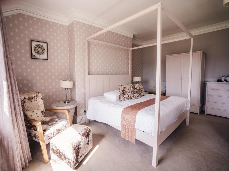 Court Colman Manor image