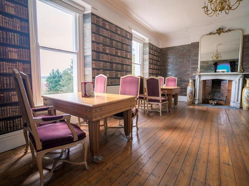 Court Colman Manor image