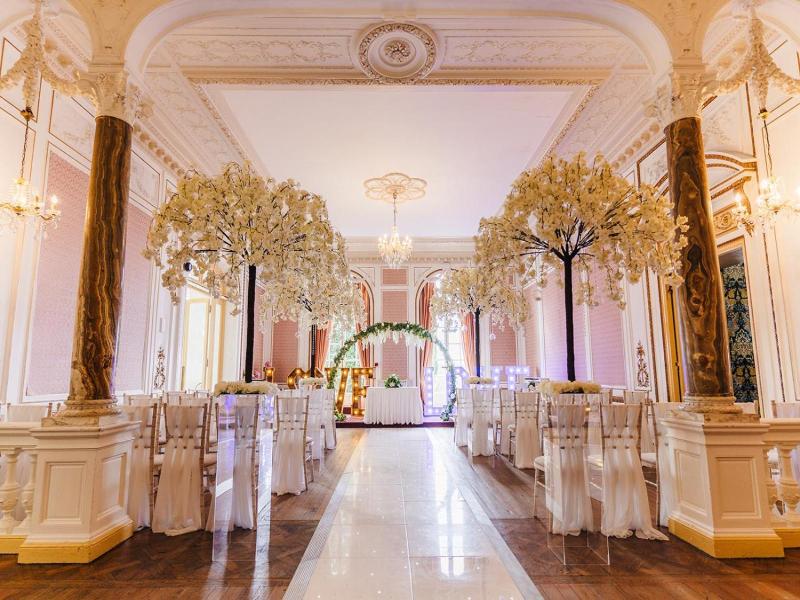 Court Colman Manor image