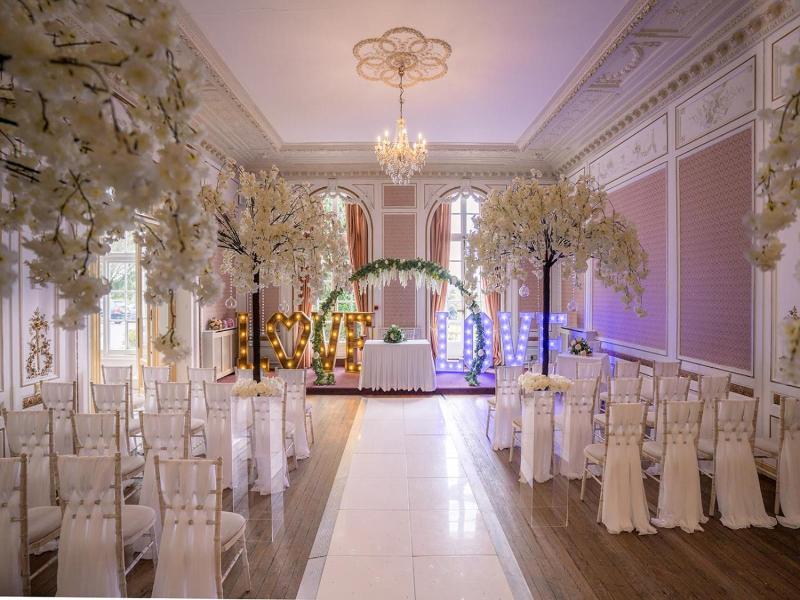 Court Colman Manor image