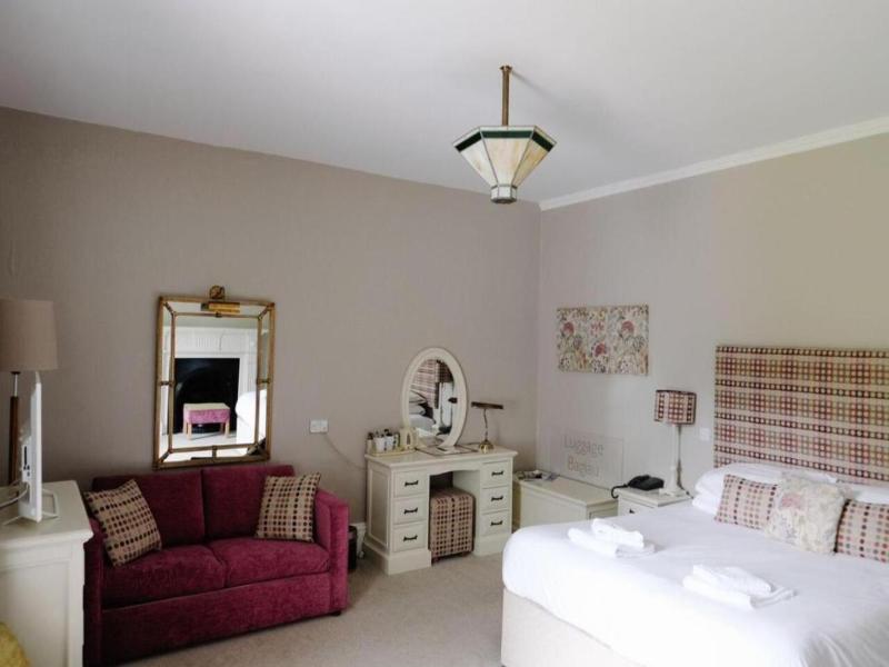 Court Colman Manor image