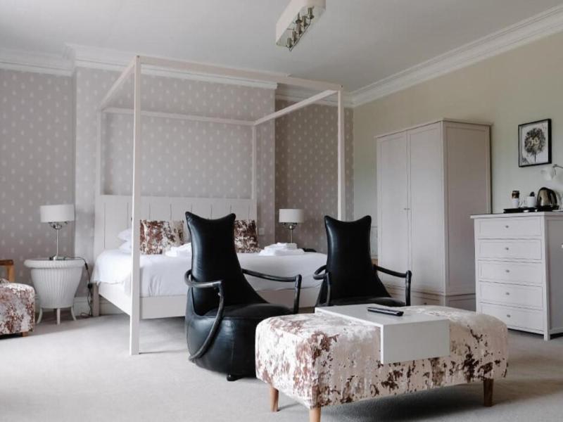 Court Colman Manor image