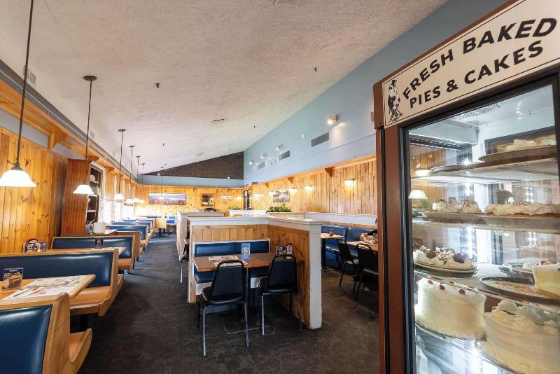 Fireside Inn & Suites image