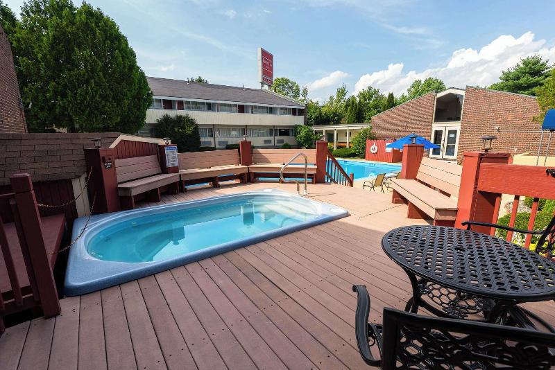 Fireside Inn & Suites image