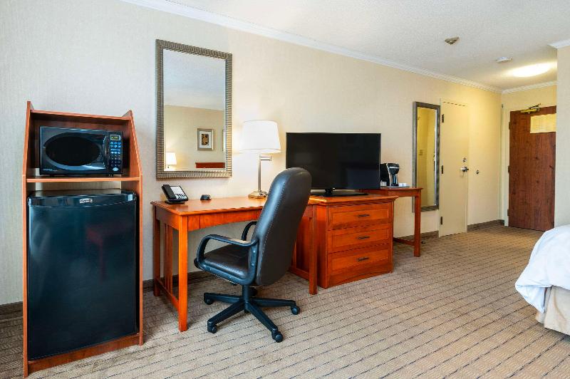 Allure Hotel & Conference Centre image