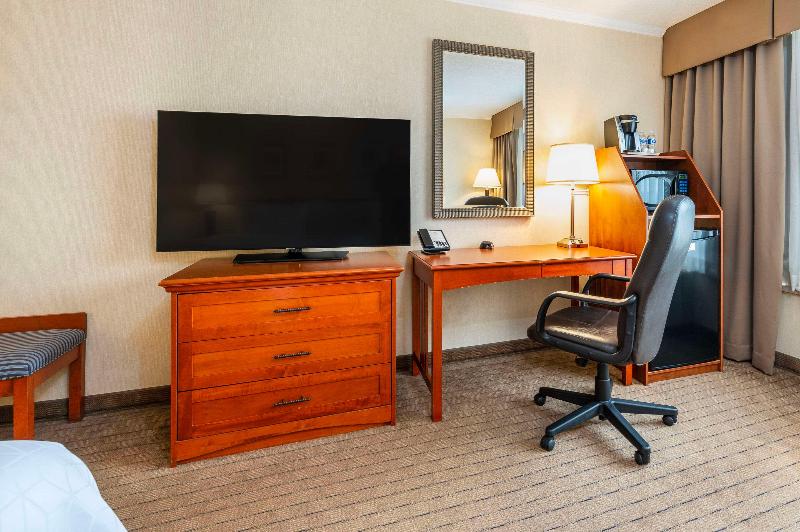 Allure Hotel & Conference Centre image