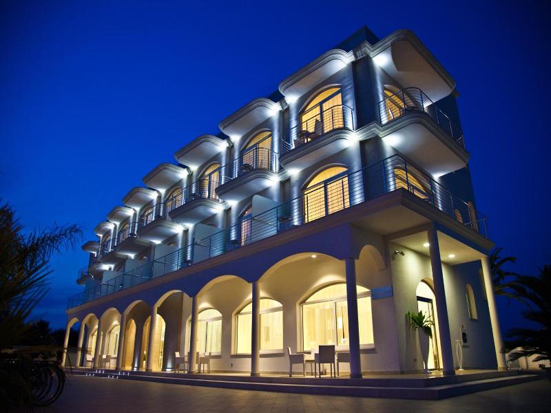 Vespucci Hotel image