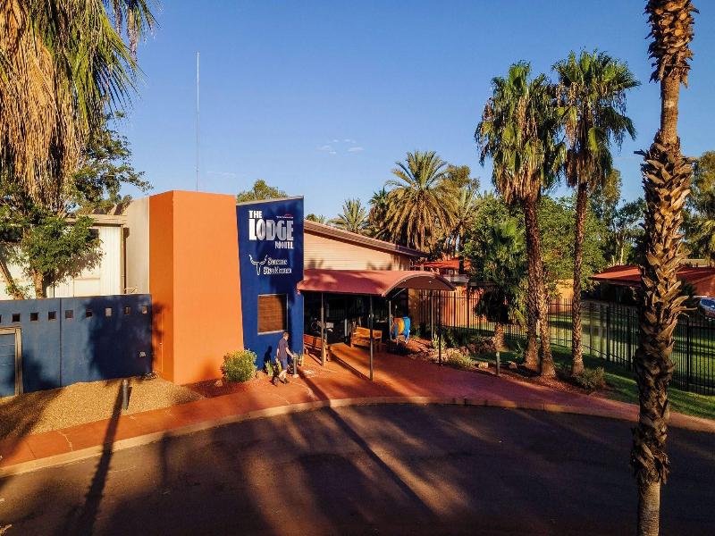 Seasons Hotel Newman