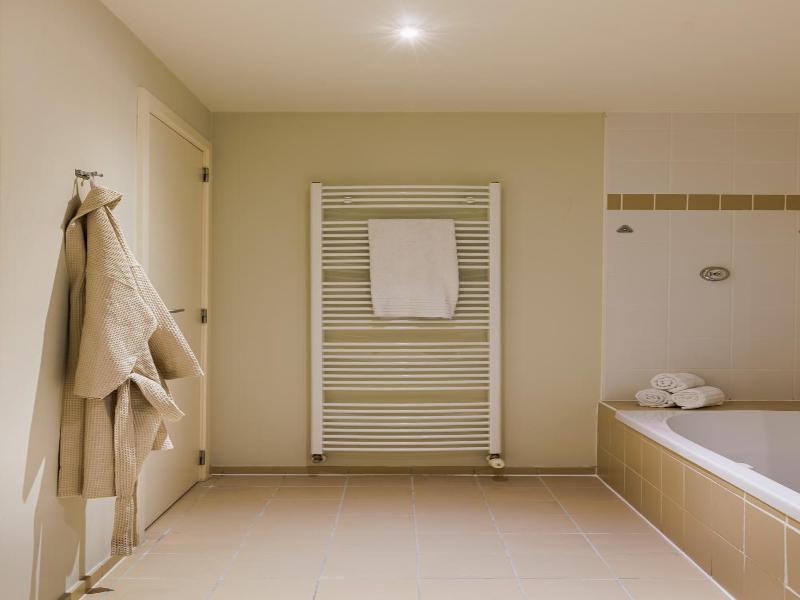 Hotel Aazaert by WP Hotels image