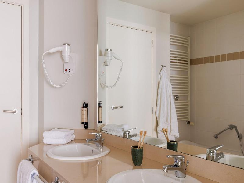 Hotel Aazaert by WP Hotels image