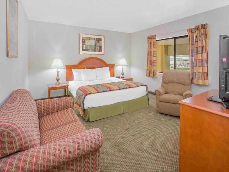 Days Inn by Wyndham Portage image