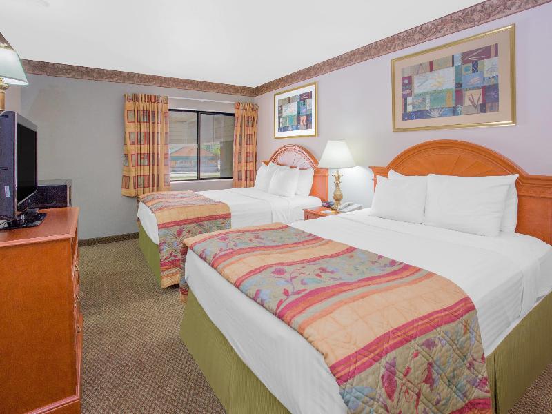 Days Inn by Wyndham Portage image