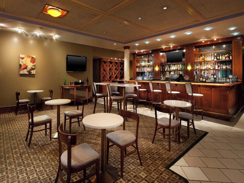 Four Points by Sheraton Bakersfield
