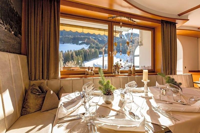 Berghotel image