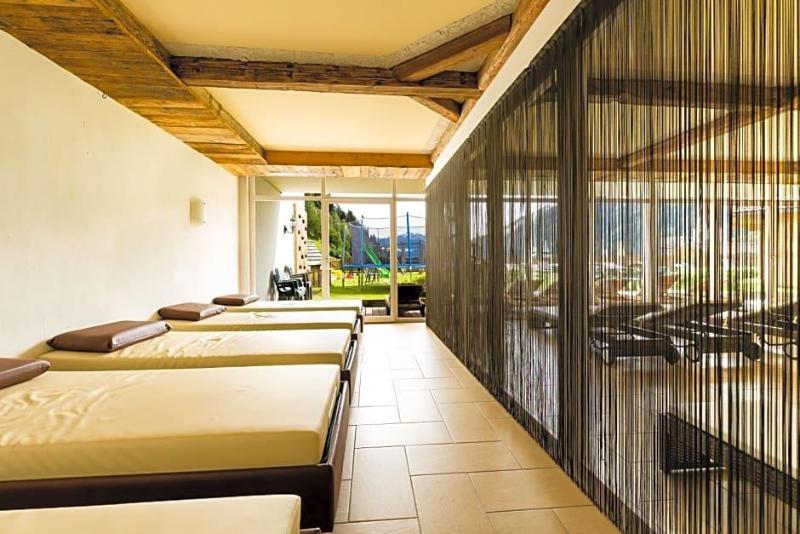 Berghotel image