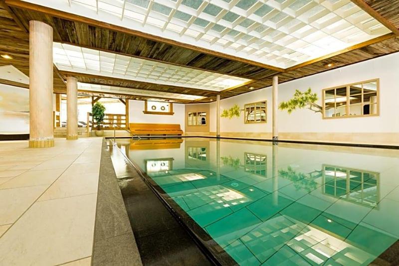 Berghotel image