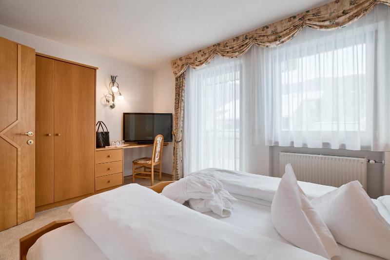 Berghotel image