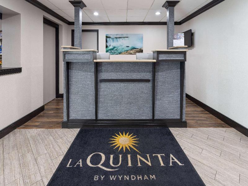 La Quinta Inn Buffalo Airport image